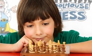 Schoolhouse Chess 03